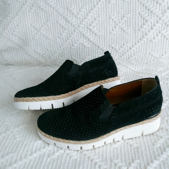 Franco Sarto Shoes - Picture 1 of 9